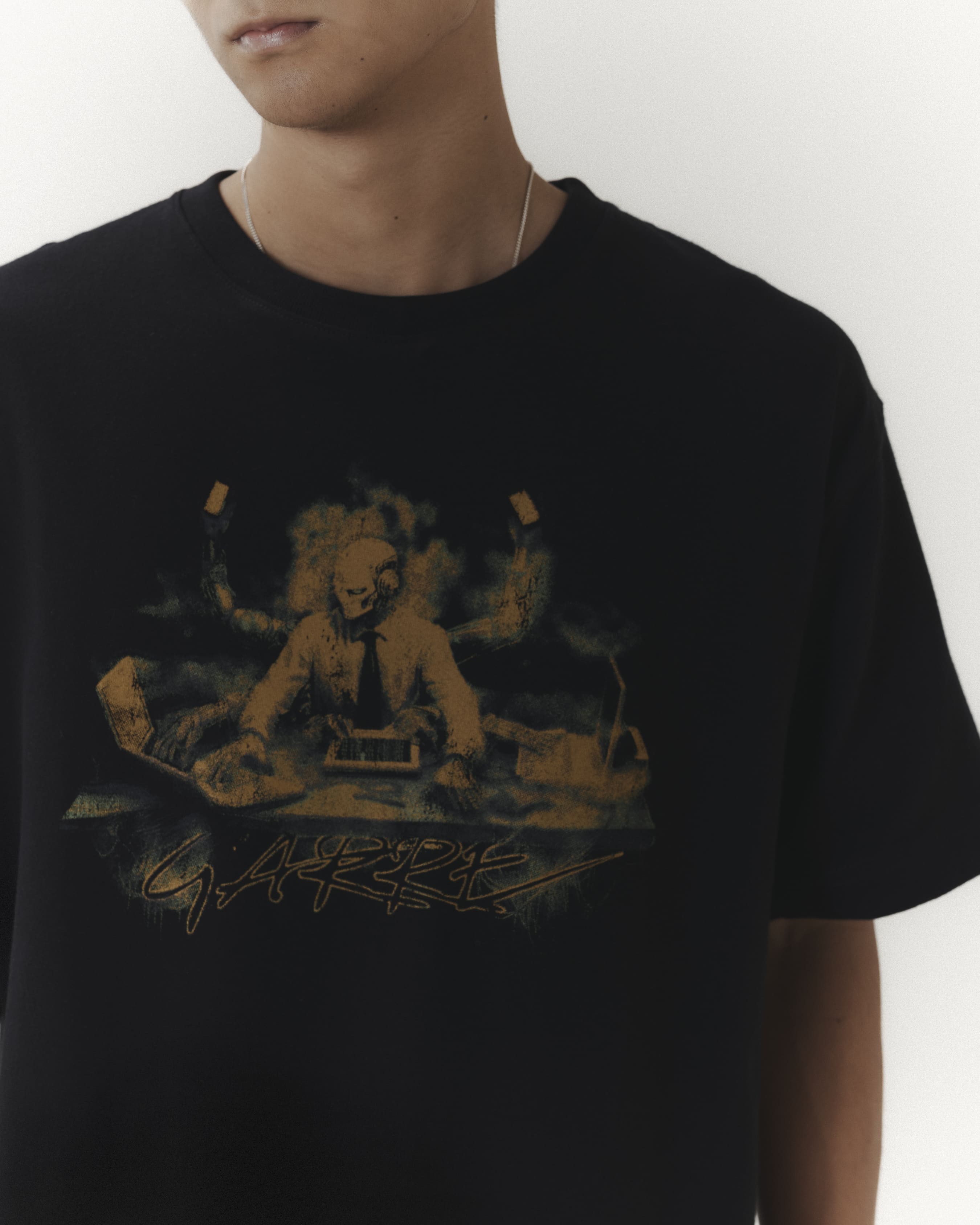 T-Shirt Working Like a Machine