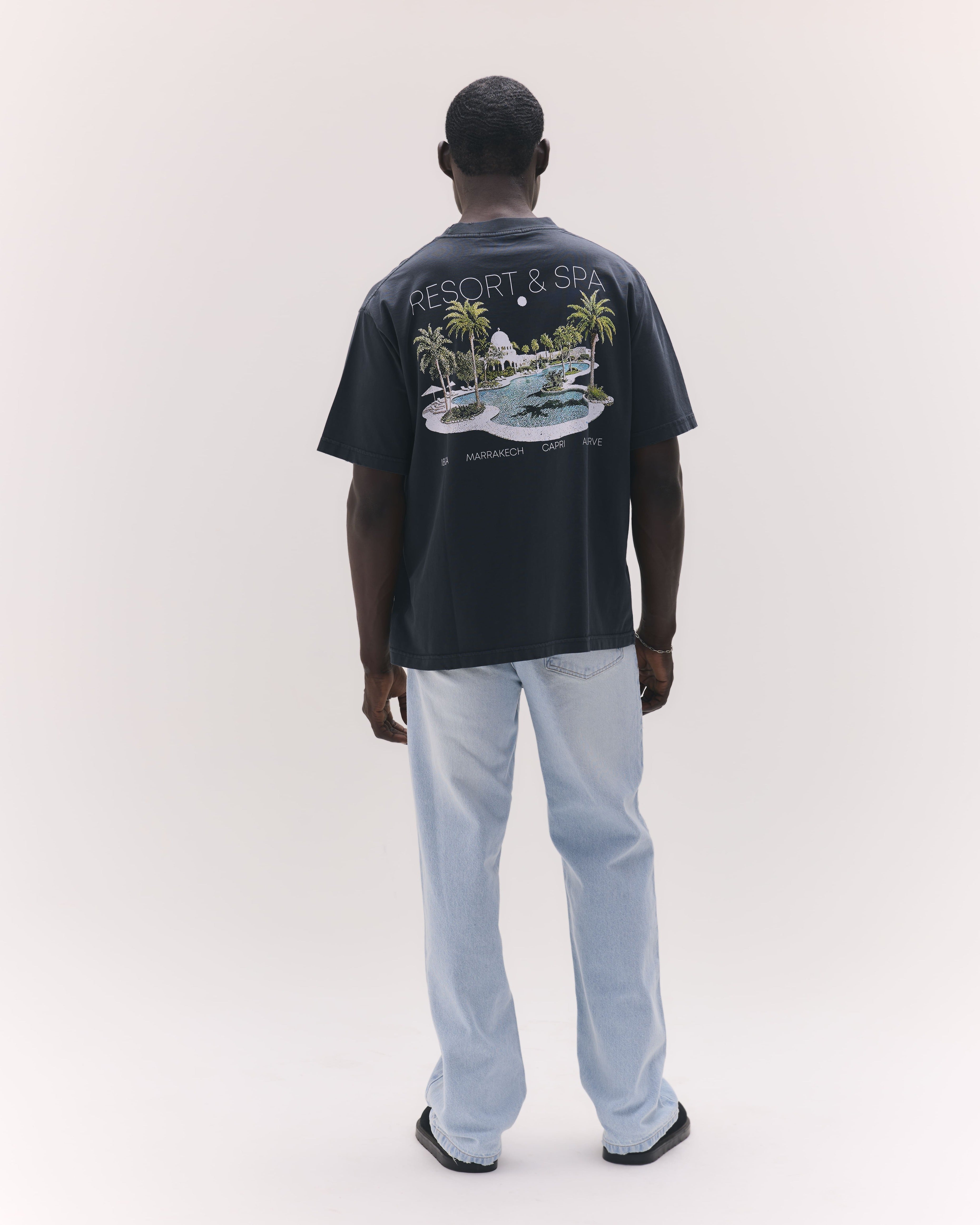 T-Shirt Resort